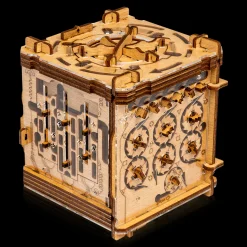 Cluebox 5: Cambridge Labryinth
