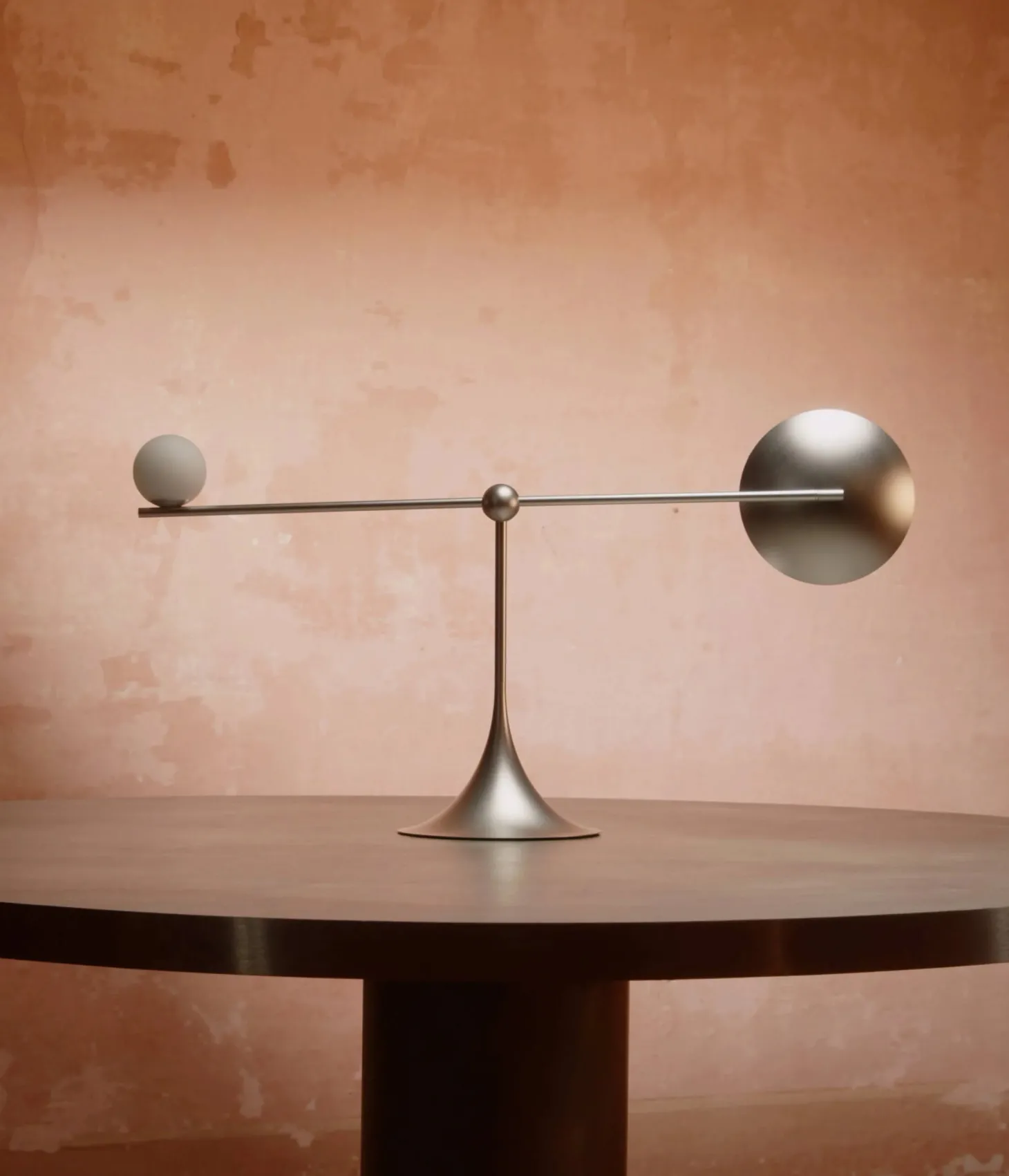 Ovo Portable Desk Lamp